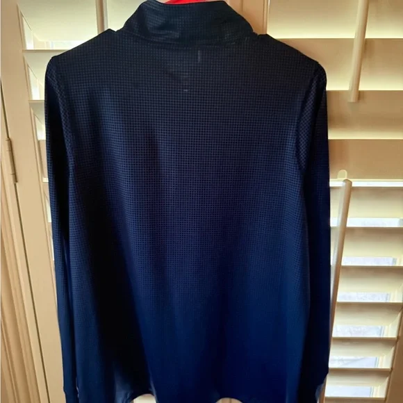 Vineyard Vines Performance Blue  with black dots Pullover - Picture 3 of 3